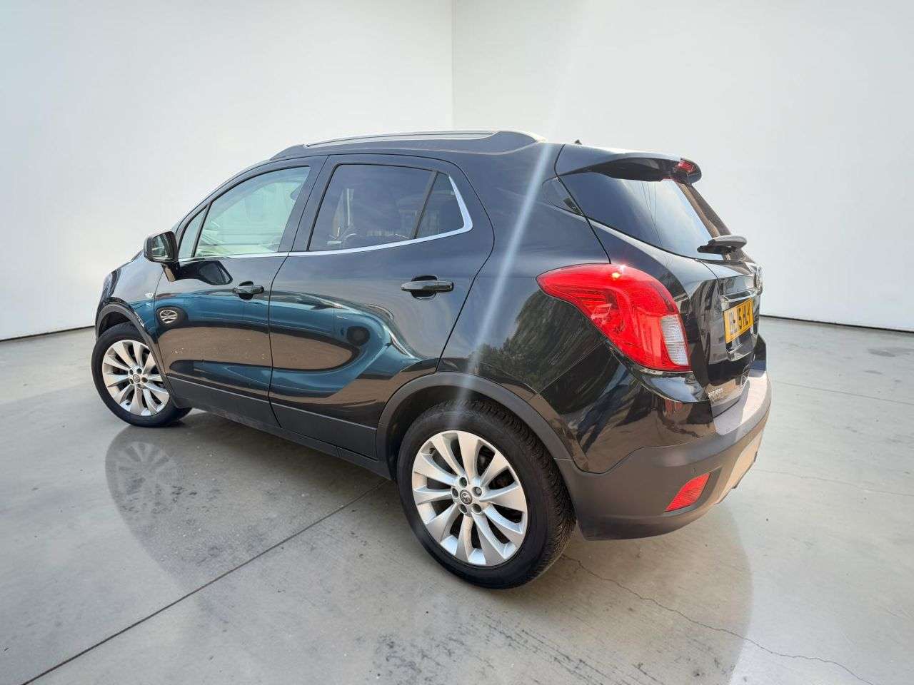 A 2015 VAUXHALL MOKKA 1.4i Turbo SE SUV 5dr Petrol Auto 2WD Euro 6 (140 ps) ** ONLY 2 OWNERS FROM A 2015 VAUXHALL MOKKA 1.4i Turbo SE SUV 5dr Petrol Auto 2WD Euro 6 (140 ps) ** ONLY 2 OWNERS FROM