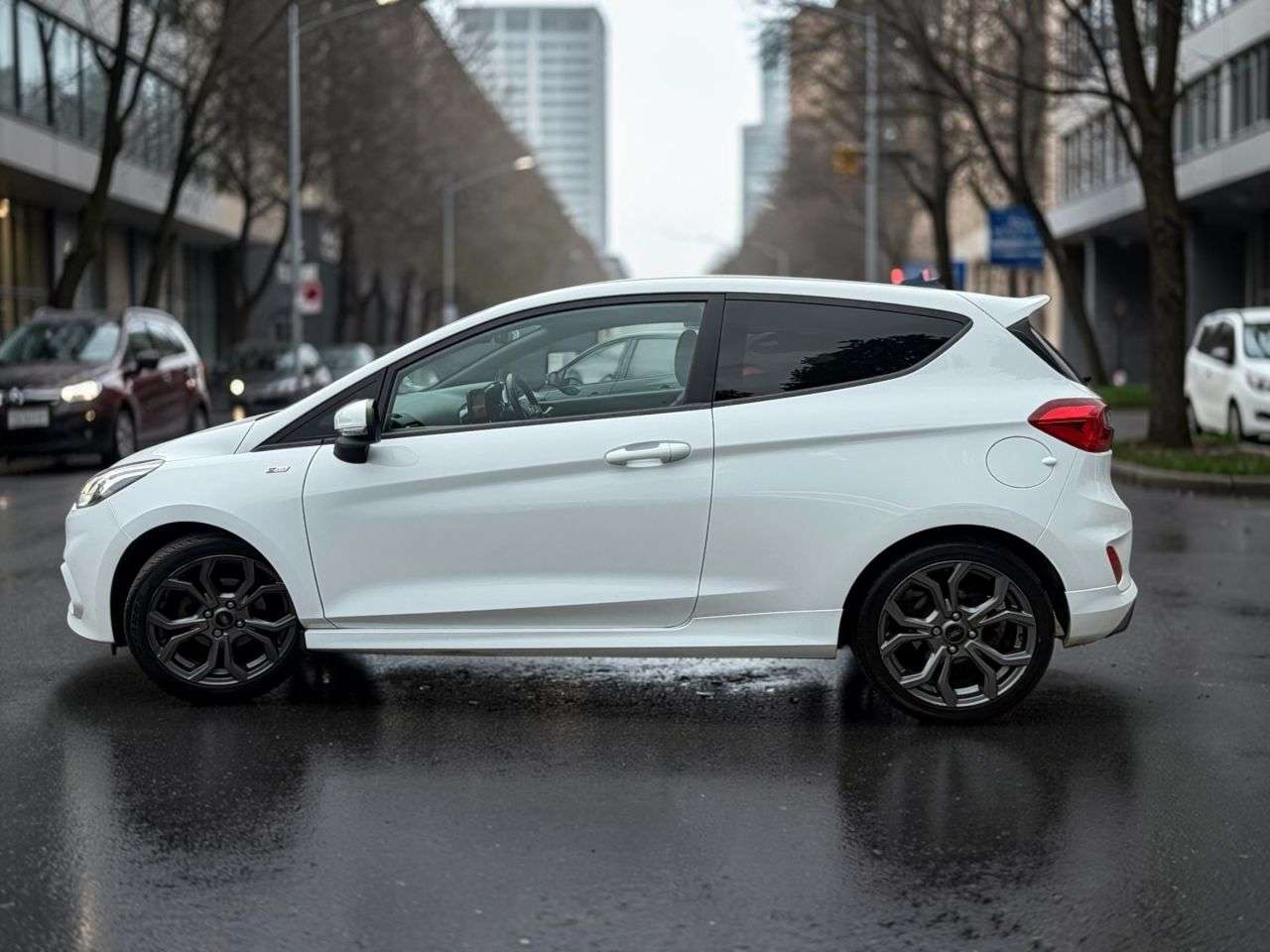 A 2018 FORD FIESTA 1.0T EcoBoost ST-Line X Hatchback 3dr Petrol Manual Euro 6 (s/s) (125 ps) * A 2018 FORD FIESTA 1.0T EcoBoost ST-Line X Hatchback 3dr Petrol Manual Euro 6 (s/s) (125 ps) *