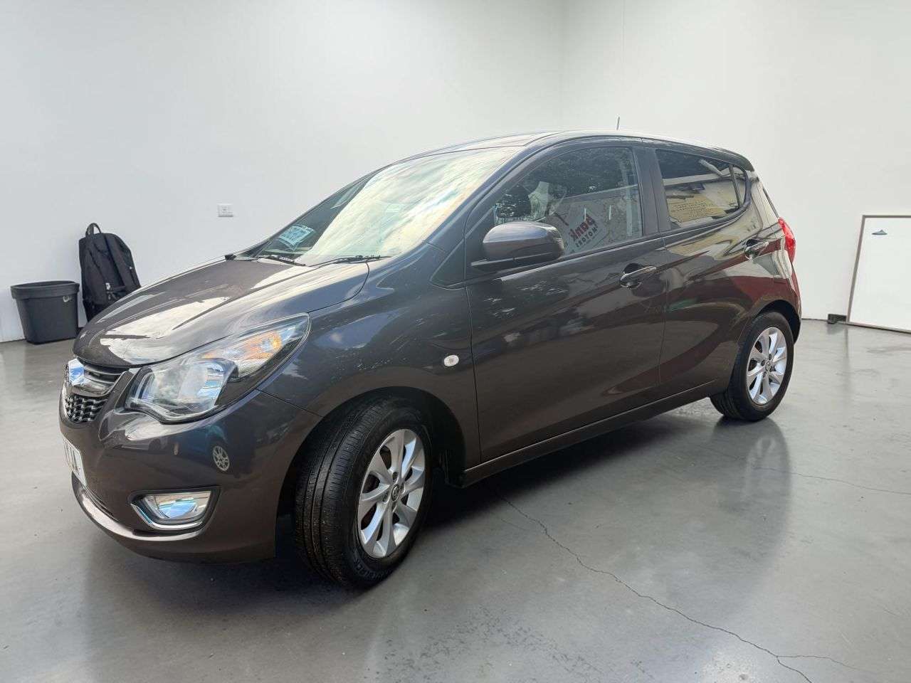 A 2016 VAUXHALL VIVA 1.0i SL Hatchback 5dr Petrol Manual Euro 6 (75 ps) *** ONLY GROUP 4 INSURAN A 2016 VAUXHALL VIVA 1.0i SL Hatchback 5dr Petrol Manual Euro 6 (75 ps) *** ONLY GROUP 4 INSURAN