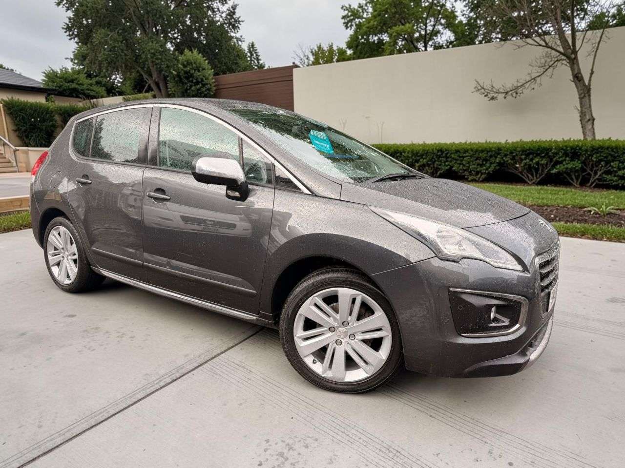 A 2016 PEUGEOT 3008 1.6 BlueHDi Allure SUV 5dr Diesel Manual Euro 6 (s/s) (120 ps) *** ONLY 1 F A 2016 PEUGEOT 3008 1.6 BlueHDi Allure SUV 5dr Diesel Manual Euro 6 (s/s) (120 ps) *** ONLY 1 F