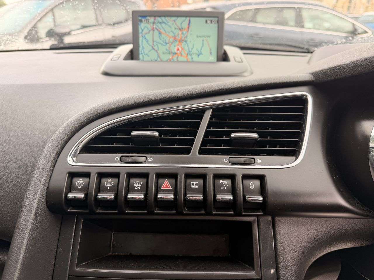 2016 PEUGEOT 3008 2016 PEUGEOT 3008