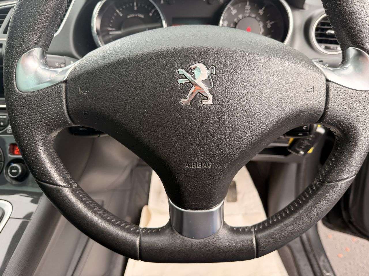 2016 PEUGEOT 3008 2016 PEUGEOT 3008
