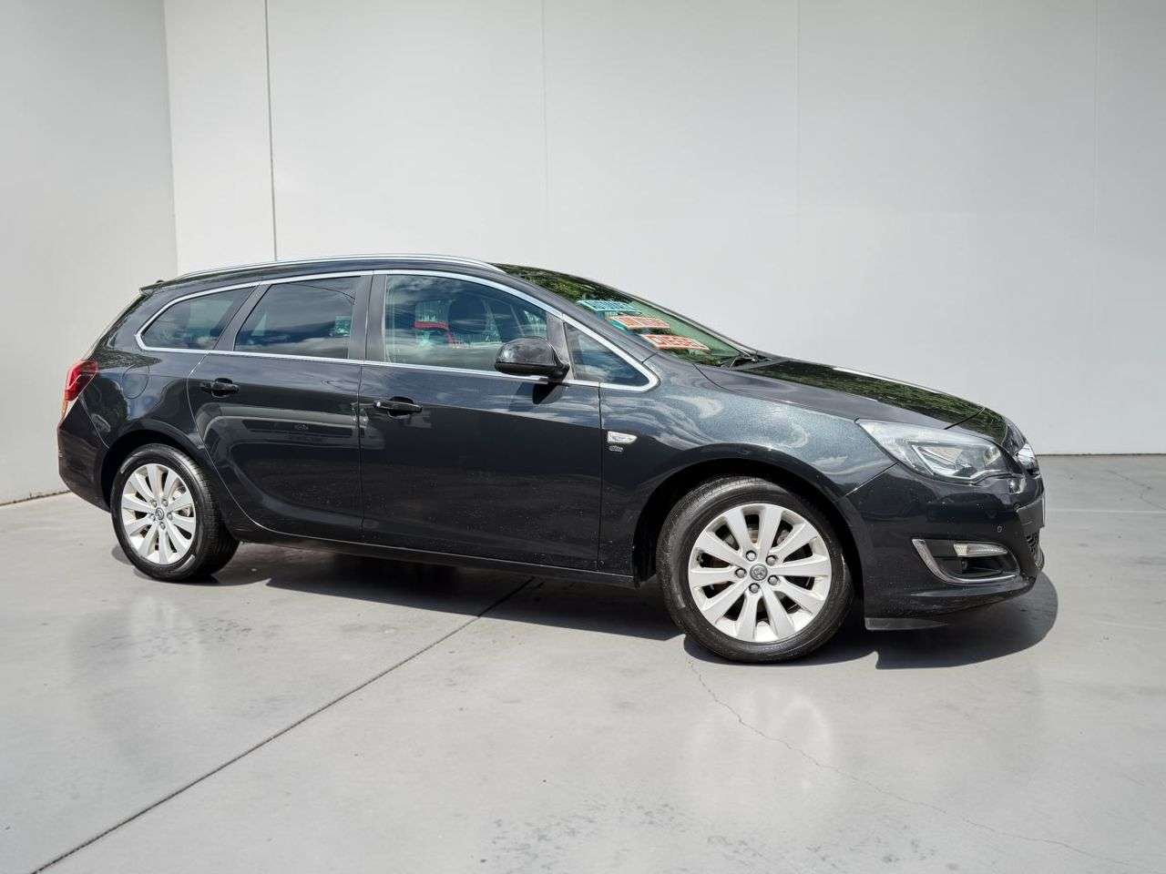 A 2014 VAUXHALL ASTRA 2.0 CDTi Elite Sports Tourer 5dr Diesel Auto Euro 5 (165 ps) *** ONLY 66K M A 2014 VAUXHALL ASTRA 2.0 CDTi Elite Sports Tourer 5dr Diesel Auto Euro 5 (165 ps) *** ONLY 66K M
