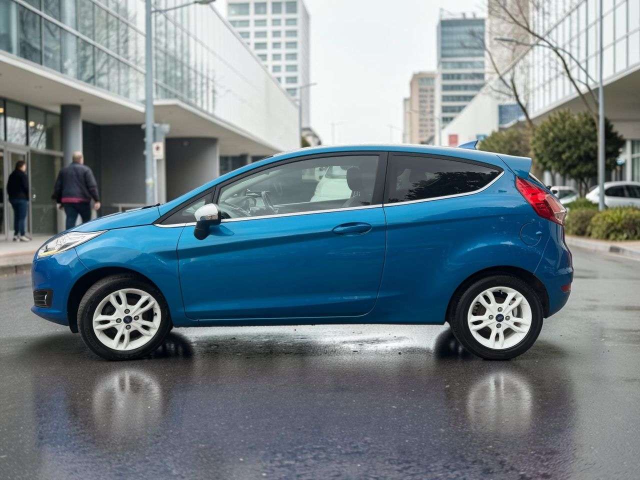 A 2016 FORD FIESTA 1.25 Zetec Blue Edition Hatchback 3dr Petrol Manual Euro 6 (82 ps) ***FULL A 2016 FORD FIESTA 1.25 Zetec Blue Edition Hatchback 3dr Petrol Manual Euro 6 (82 ps) ***FULL