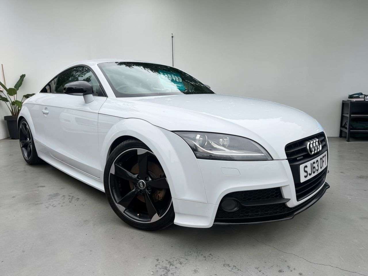 A 2013 AUDI TT 2.0 TDI Black Edition Coupe 3dr Diesel Manual quattro Euro 5 (170 ps) A 2013 AUDI TT 2.0 TDI Black Edition Coupe 3dr Diesel Manual quattro Euro 5 (170 ps)