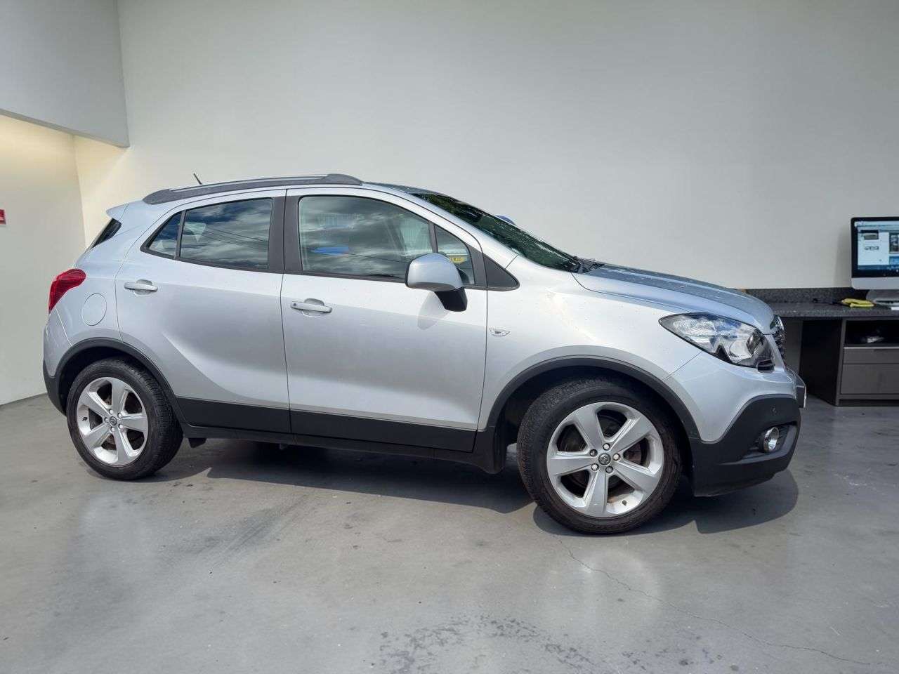 A 2014 VAUXHALL MOKKA 1.7 CDTi Exclusiv SUV 5dr Diesel Manual 4WD Euro 5 (s/s) (130 ps) ** FULL S A 2014 VAUXHALL MOKKA 1.7 CDTi Exclusiv SUV 5dr Diesel Manual 4WD Euro 5 (s/s) (130 ps) ** FULL S