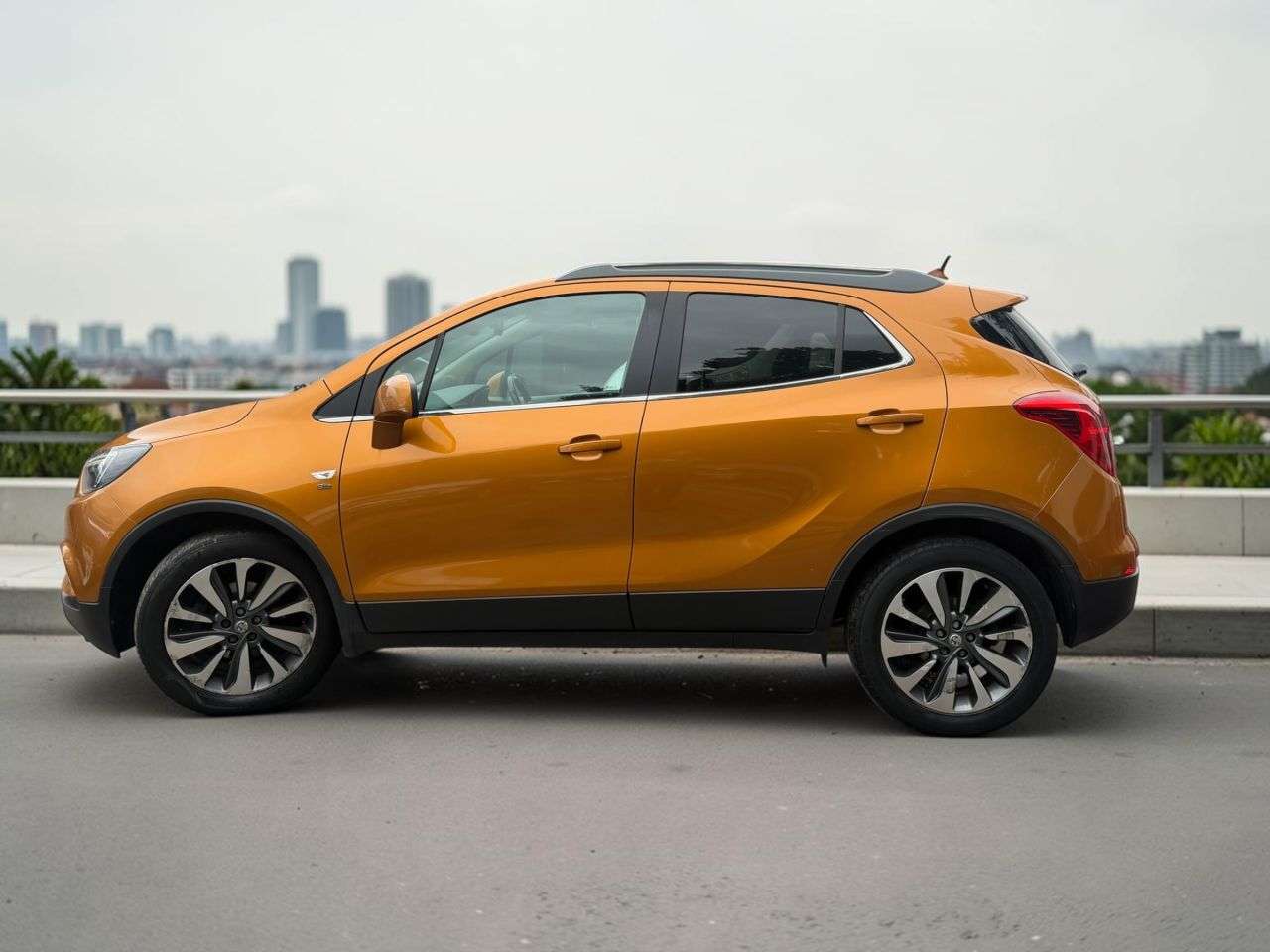 A 2018 VAUXHALL MOKKA X 1.4i Turbo Elite Nav SUV 5dr Petrol Auto Euro 6 (140 ps) *** ONLY 65K MILES A 2018 VAUXHALL MOKKA X 1.4i Turbo Elite Nav SUV 5dr Petrol Auto Euro 6 (140 ps) *** ONLY 65K MILES