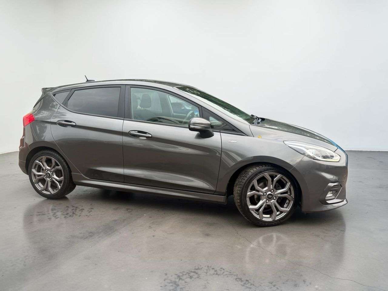 A 2018 FORD FIESTA 1.0T EcoBoost ST-Line Hatchback 5dr Petrol Manual Euro 6 (s/s) (100 ps) *** A 2018 FORD FIESTA 1.0T EcoBoost ST-Line Hatchback 5dr Petrol Manual Euro 6 (s/s) (100 ps) ***