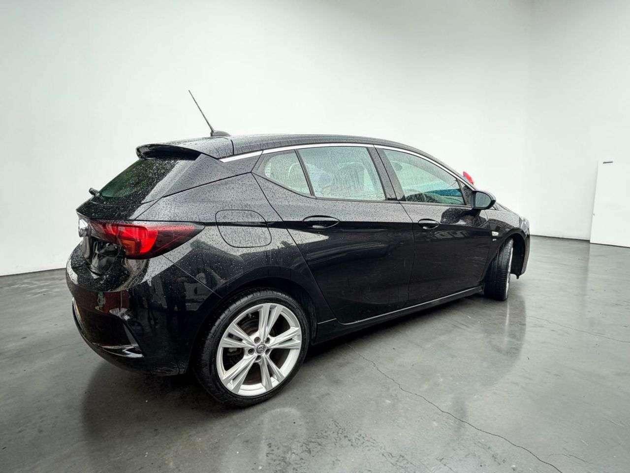 A 2019 VAUXHALL ASTRA 1.4i Turbo SRi VX Line Nav Hatchback 5dr Petrol Manual Euro 6 (s/s) (150 ps A 2019 VAUXHALL ASTRA 1.4i Turbo SRi VX Line Nav Hatchback 5dr Petrol Manual Euro 6 (s/s) (150 ps