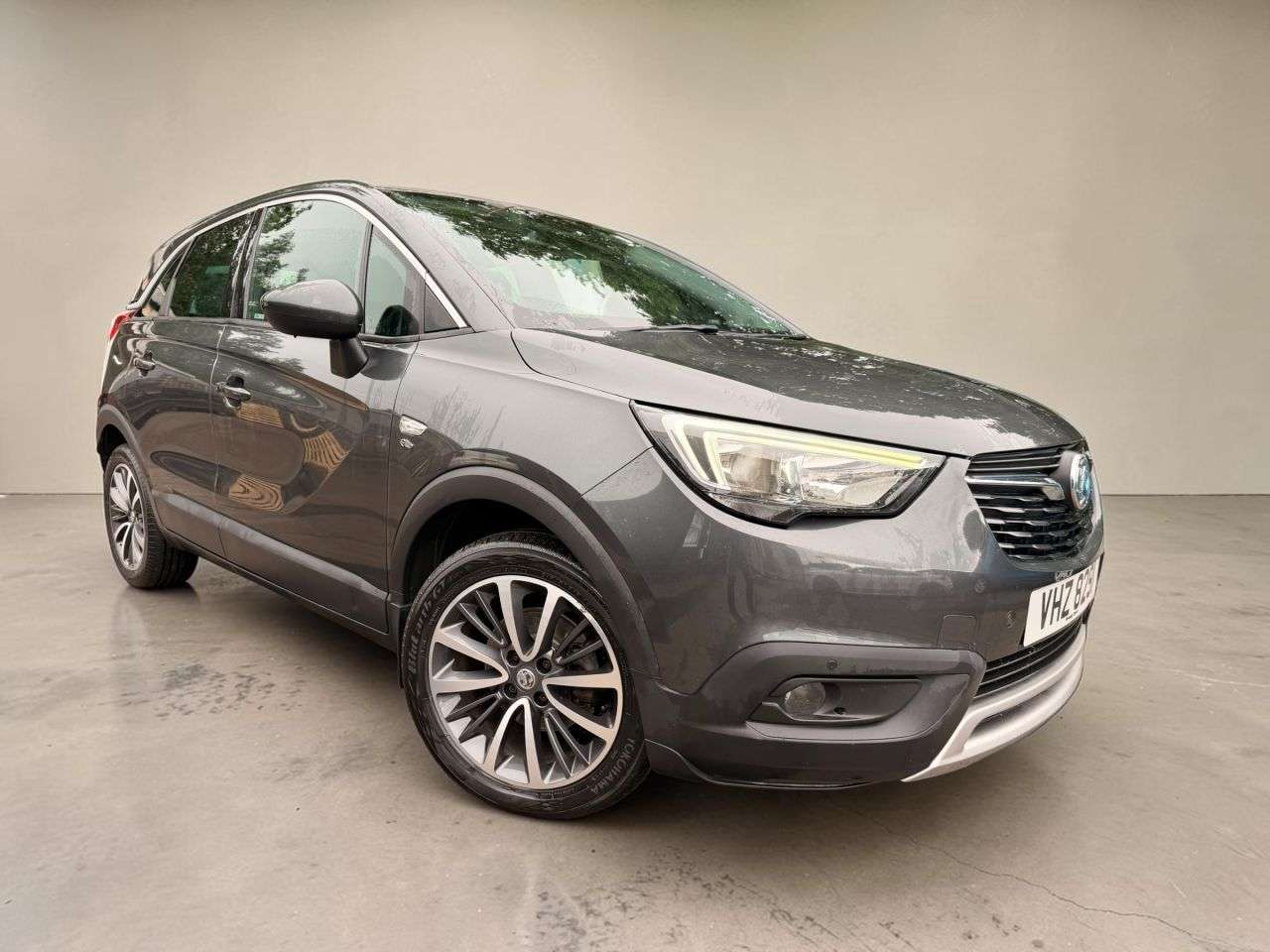 A 2018 VAUXHALL CROSSLAND X 1.6 Turbo D Elite Nav SUV 5dr Diesel Manual Euro 6 (s/s) (120 ps) A 2018 VAUXHALL CROSSLAND X 1.6 Turbo D Elite Nav SUV 5dr Diesel Manual Euro 6 (s/s) (120 ps)
