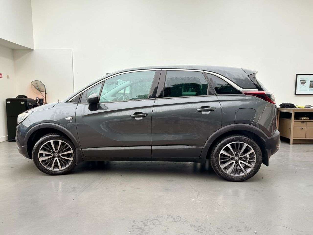 A 2018 VAUXHALL CROSSLAND X 1.6 Turbo D Elite Nav SUV 5dr Diesel Manual Euro 6 (s/s) (120 ps) A 2018 VAUXHALL CROSSLAND X 1.6 Turbo D Elite Nav SUV 5dr Diesel Manual Euro 6 (s/s) (120 ps)