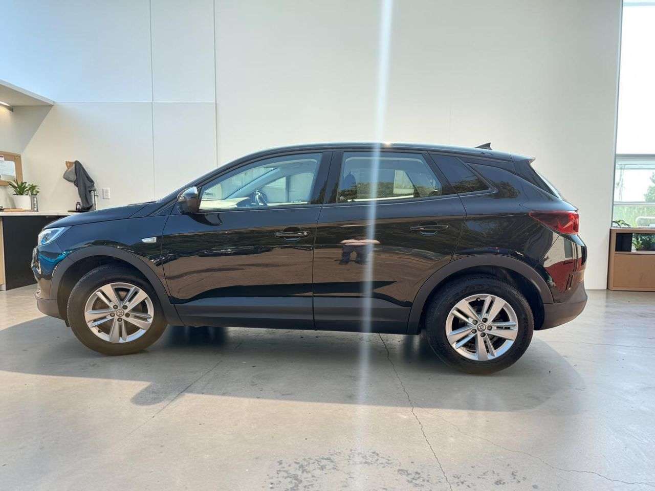 A 2018 VAUXHALL GRANDLAND X 1.6 Turbo D BlueInjection SE SUV 5dr Diesel Manual Euro 6 (s/s) (120 ps) A 2018 VAUXHALL GRANDLAND X 1.6 Turbo D BlueInjection SE SUV 5dr Diesel Manual Euro 6 (s/s) (120 ps)