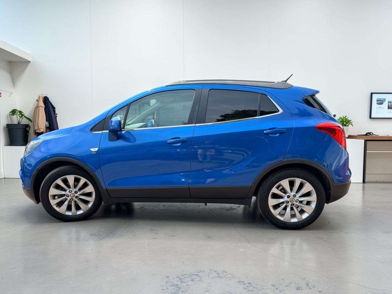 A 2017 VAUXHALL MOKKA X 1.4i Turbo Elite Nav SUV 5dr Petrol Auto Euro 6 (140 ps) SUPER RARE AUTOMAT A 2017 VAUXHALL MOKKA X 1.4i Turbo Elite Nav SUV 5dr Petrol Auto Euro 6 (140 ps) SUPER RARE AUTOMAT