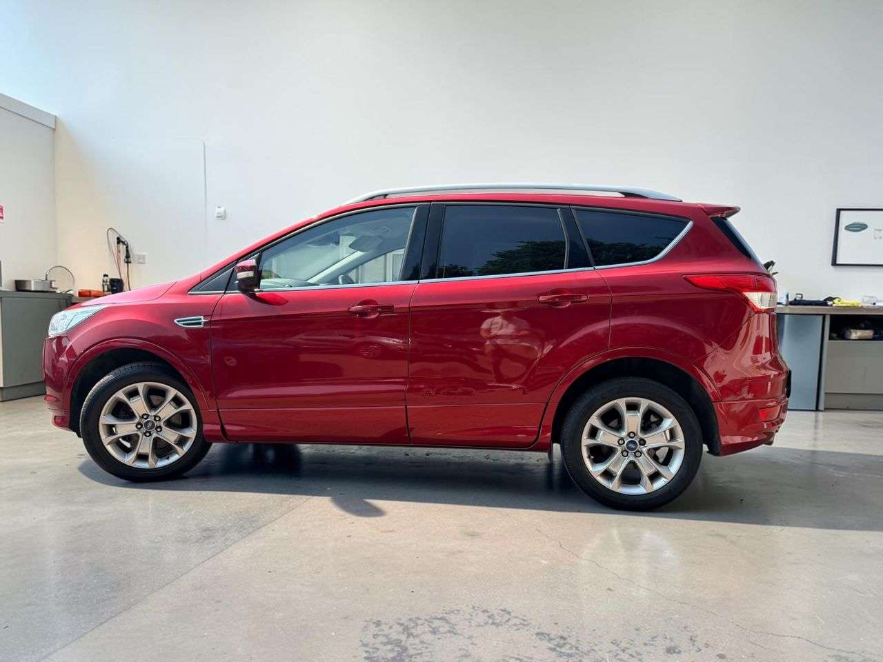 A 2016 FORD KUGA 2.0 TDCi Titanium Sport SUV 5dr Diesel Manual AWD Euro 6 (s/s) (180 ps) SER A 2016 FORD KUGA 2.0 TDCi Titanium Sport SUV 5dr Diesel Manual AWD Euro 6 (s/s) (180 ps) SER