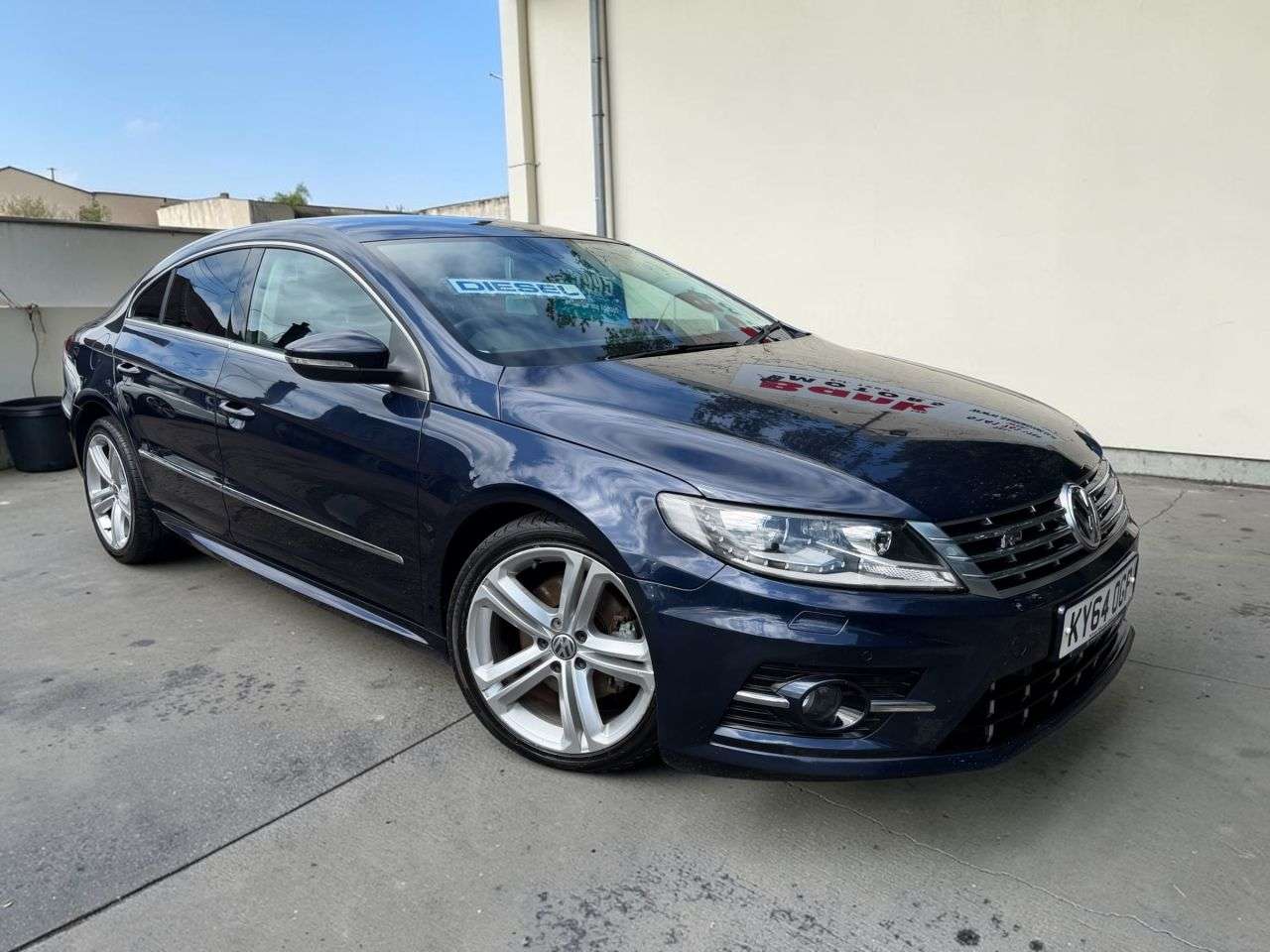 A 2014 VOLKSWAGEN CC 2.0 TDI BlueMotion Tech R-Line Saloon 4dr Diesel Manual Euro 5 (s/s) (177 p A 2014 VOLKSWAGEN CC 2.0 TDI BlueMotion Tech R-Line Saloon 4dr Diesel Manual Euro 5 (s/s) (177 p
