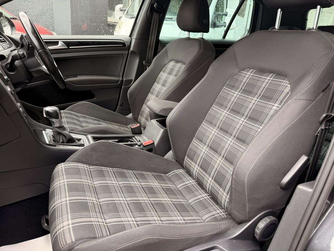 2017 VOLKSWAGEN GOLF 2017 VOLKSWAGEN GOLF