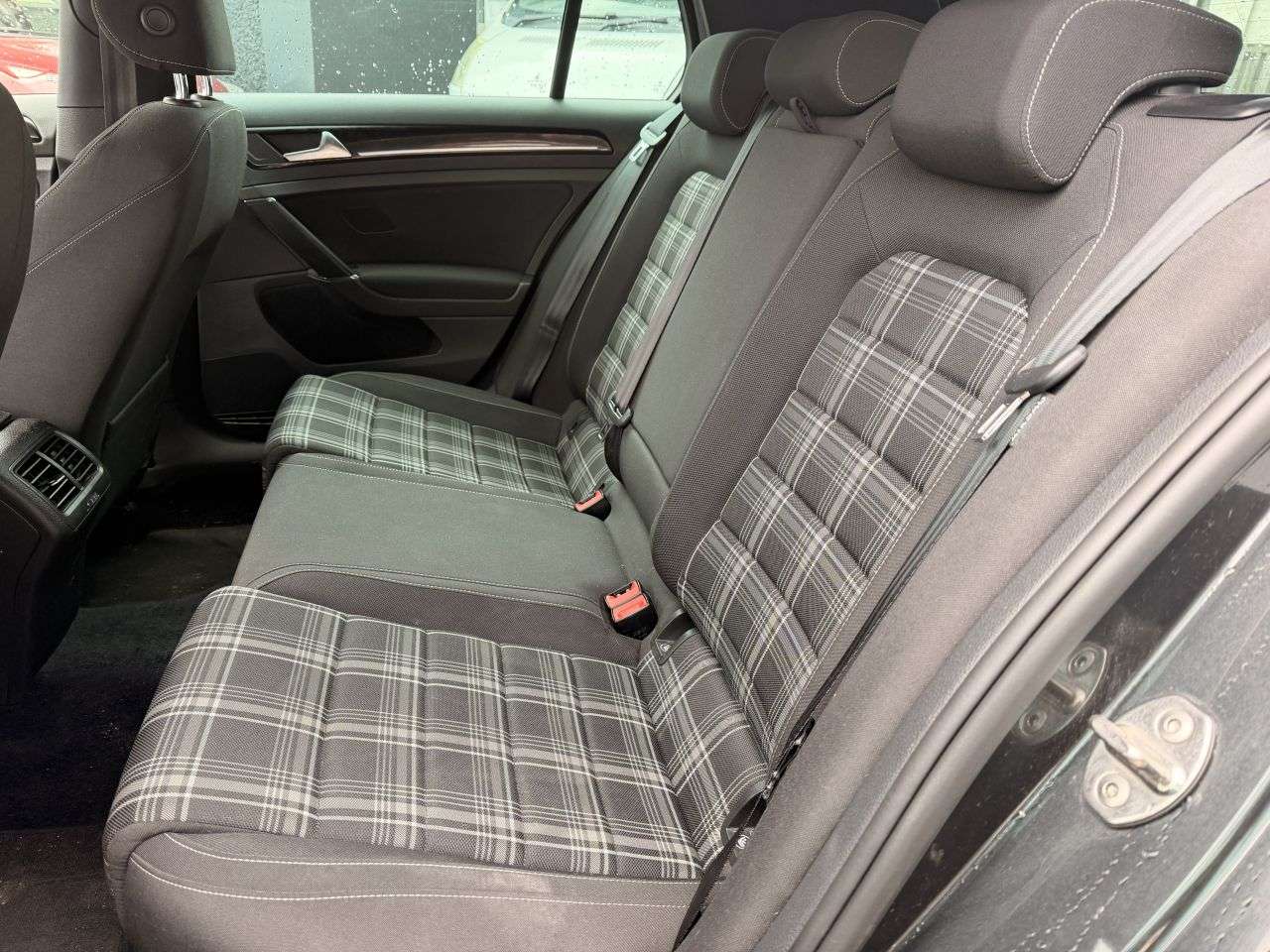 2017 VOLKSWAGEN GOLF 2017 VOLKSWAGEN GOLF