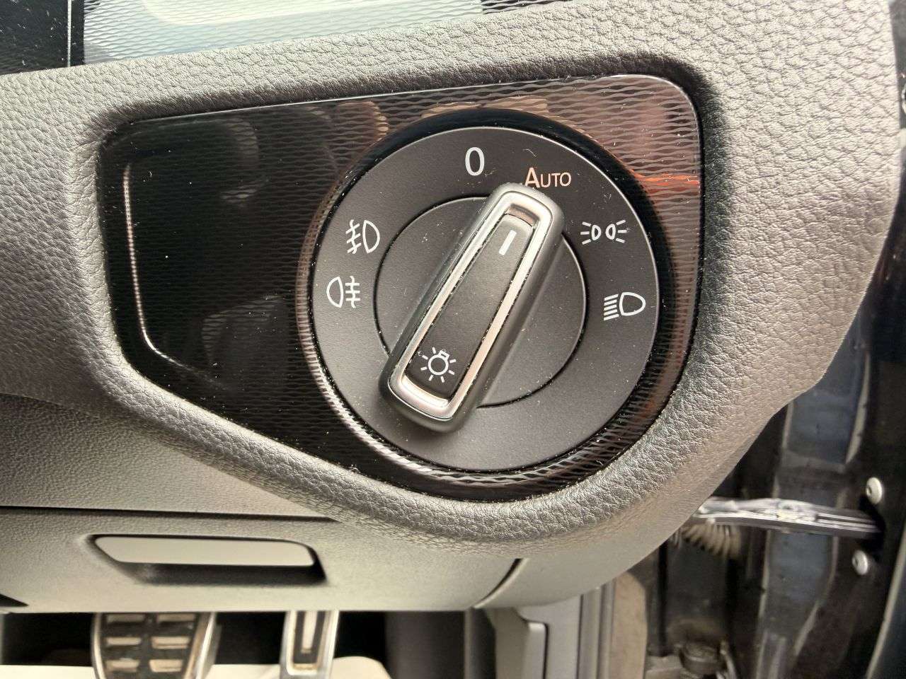 2017 VOLKSWAGEN GOLF 2017 VOLKSWAGEN GOLF