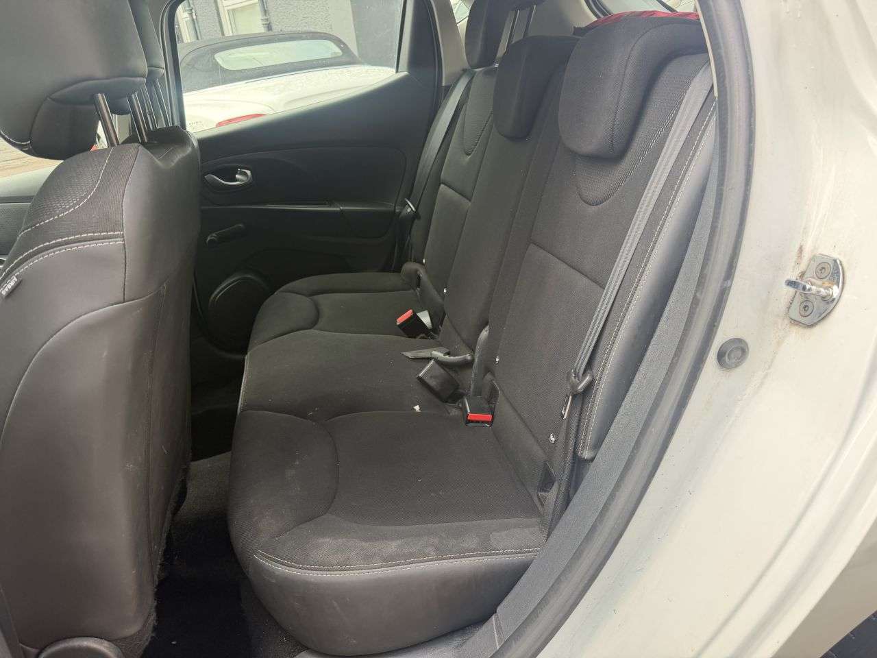 2015 RENAULT CLIO 2015 RENAULT CLIO