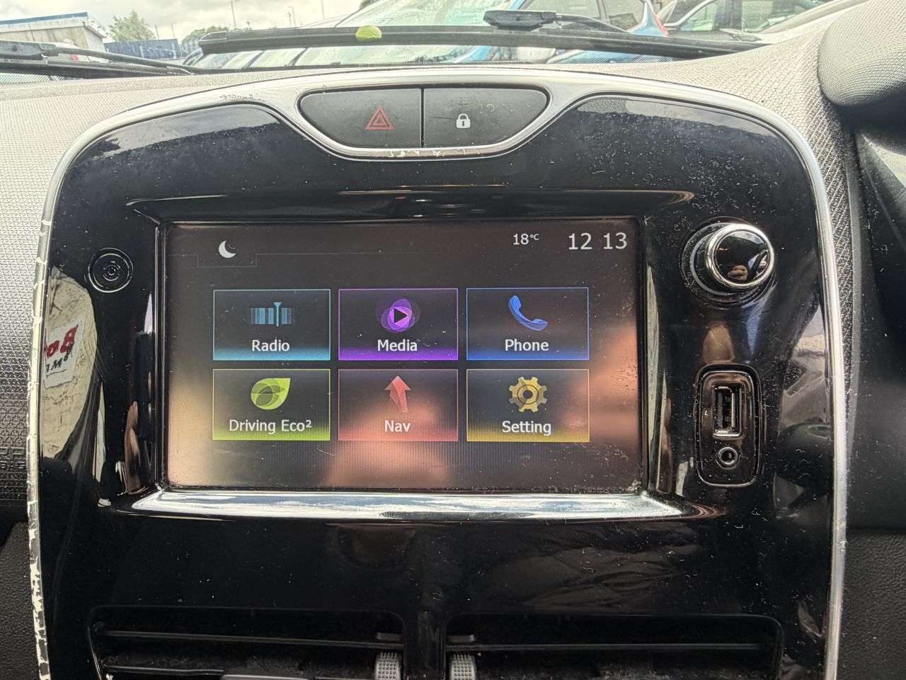 2015 RENAULT CLIO 2015 RENAULT CLIO