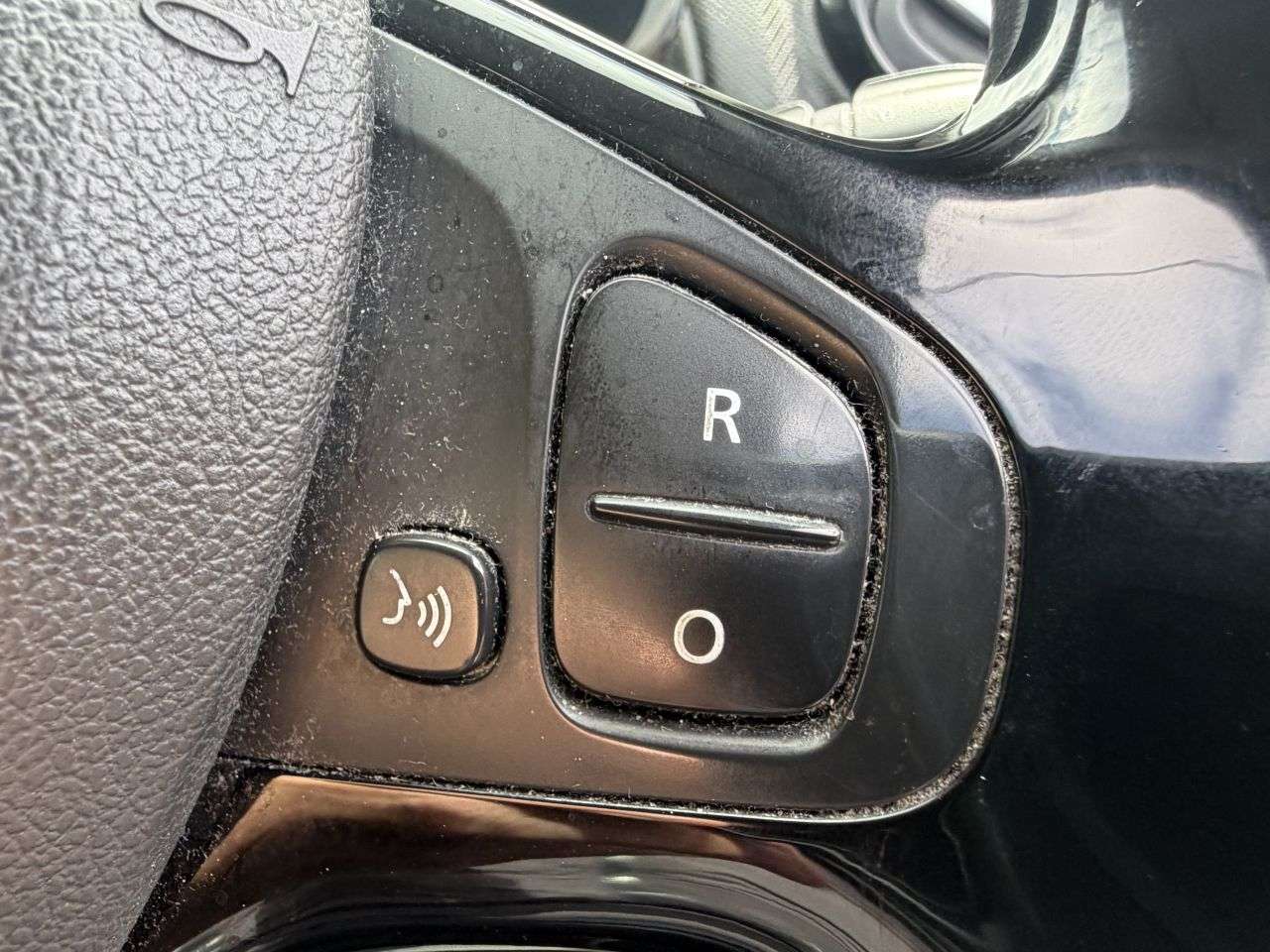 2015 RENAULT CLIO 2015 RENAULT CLIO