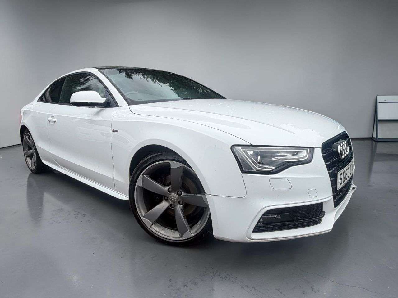 A 2018 AUDI A5 2.0 TDI Black Edition Coupe 2dr Diesel Multitronic Euro 5 (s/s) (177 ps) ** A 2018 AUDI A5 2.0 TDI Black Edition Coupe 2dr Diesel Multitronic Euro 5 (s/s) (177 ps) **