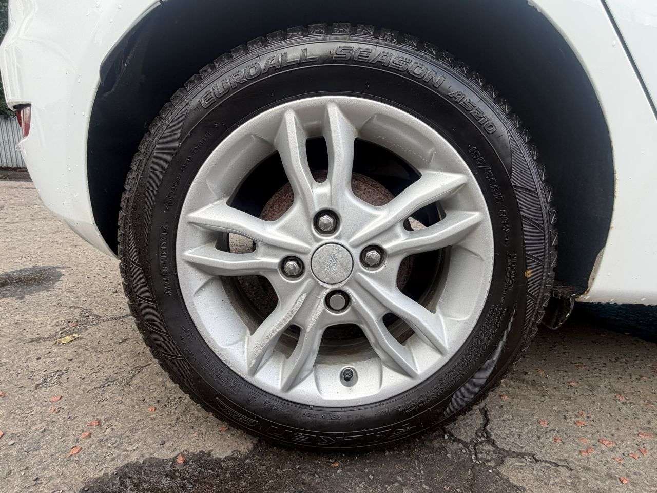 2015 FORD FIESTA 2015 FORD FIESTA