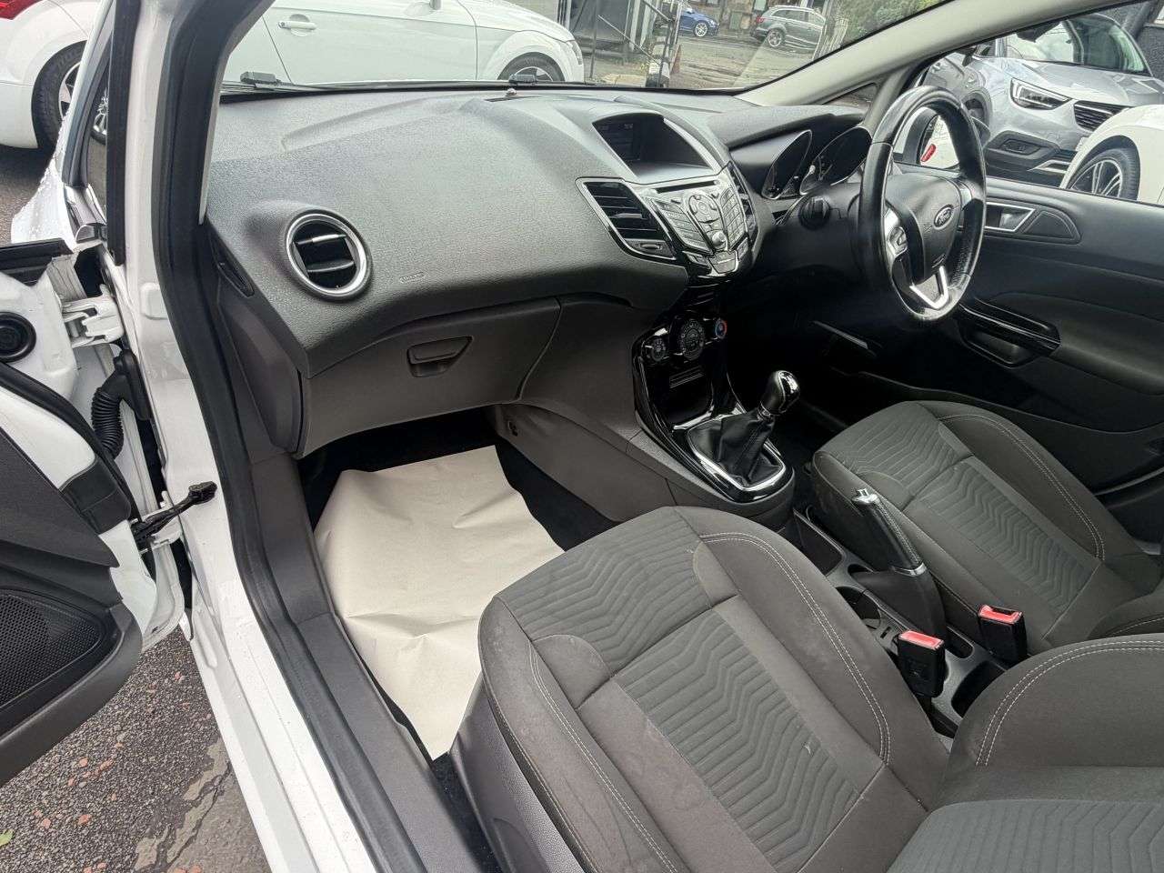 2015 FORD FIESTA 2015 FORD FIESTA
