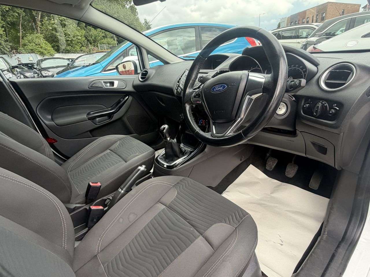 2015 FORD FIESTA 2015 FORD FIESTA