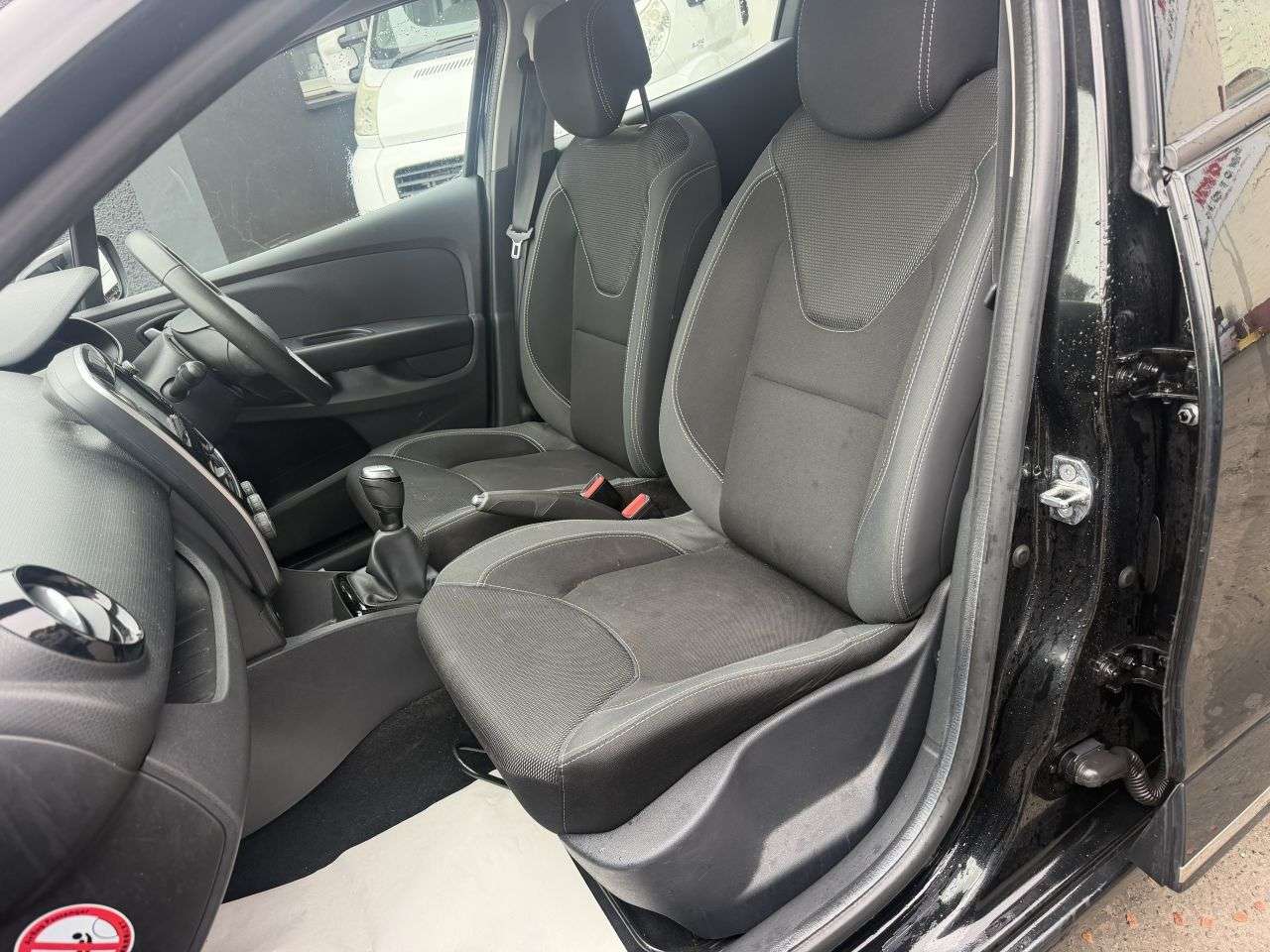 2018 RENAULT CLIO 2018 RENAULT CLIO