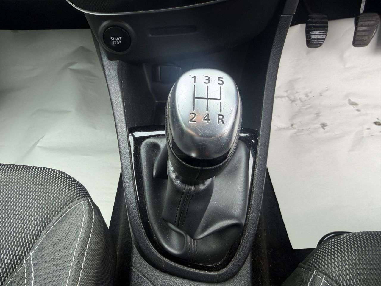 2018 RENAULT CLIO 2018 RENAULT CLIO