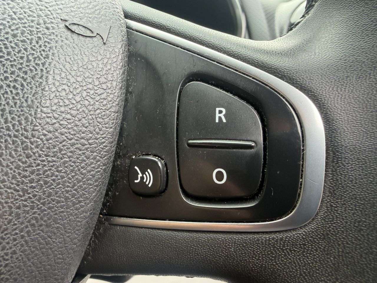 2018 RENAULT CLIO 2018 RENAULT CLIO
