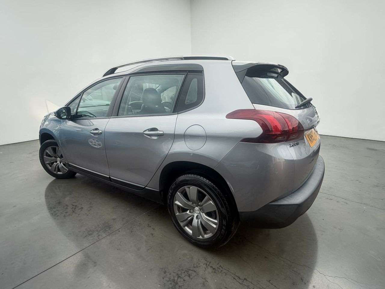 2017 PEUGEOT 2008 2017 PEUGEOT 2008