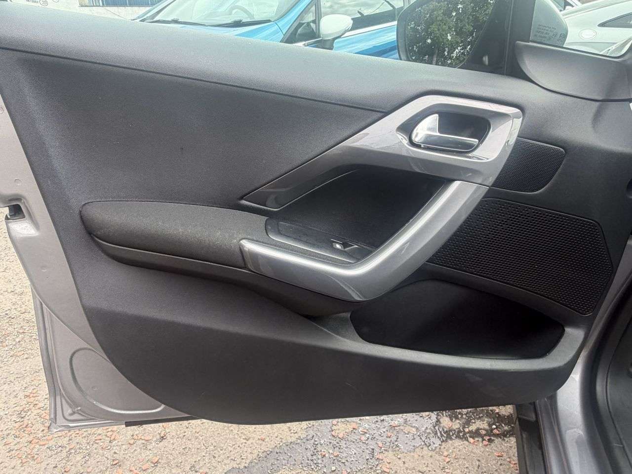2017 PEUGEOT 2008 2017 PEUGEOT 2008