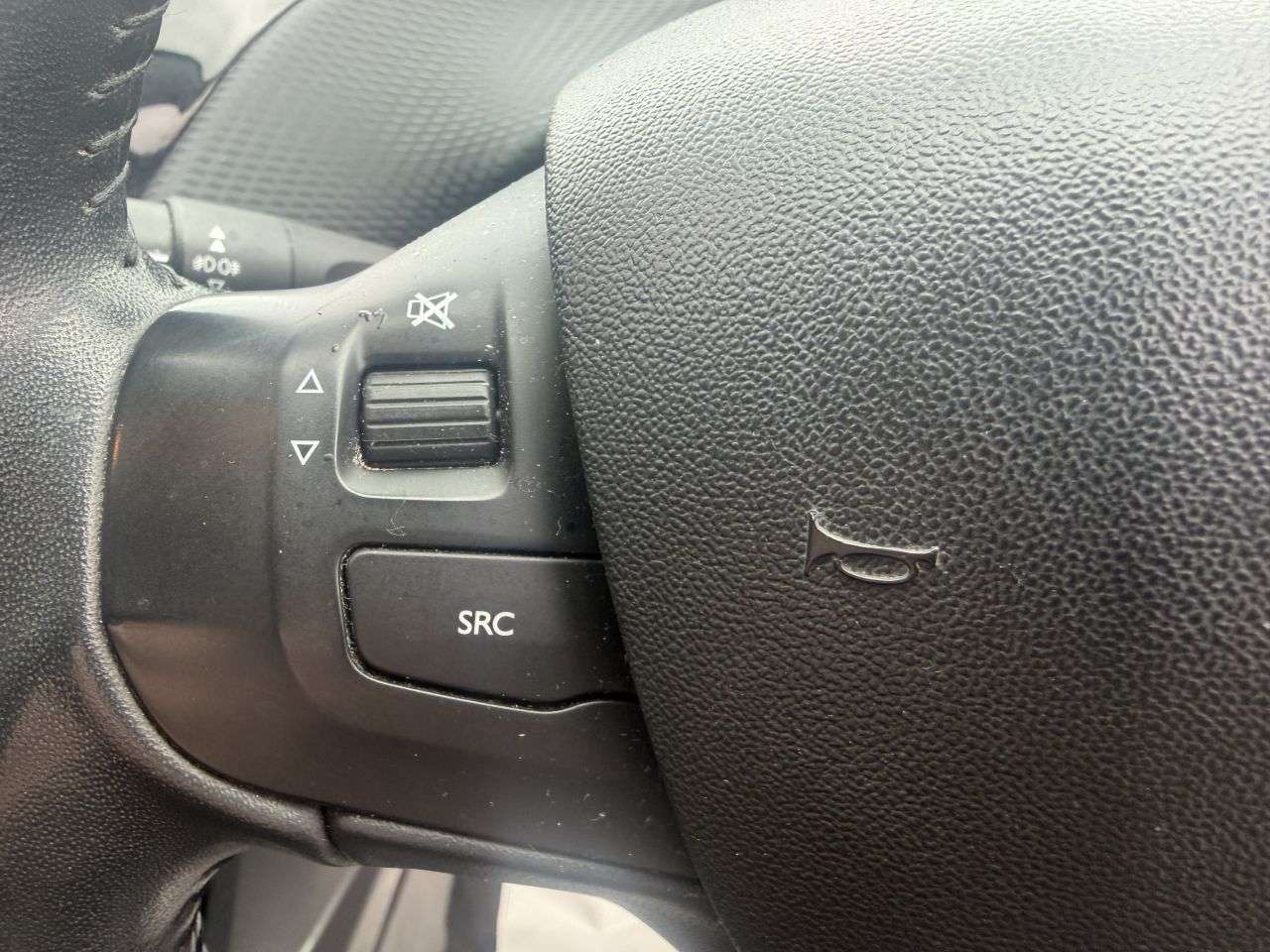 2017 PEUGEOT 2008 2017 PEUGEOT 2008