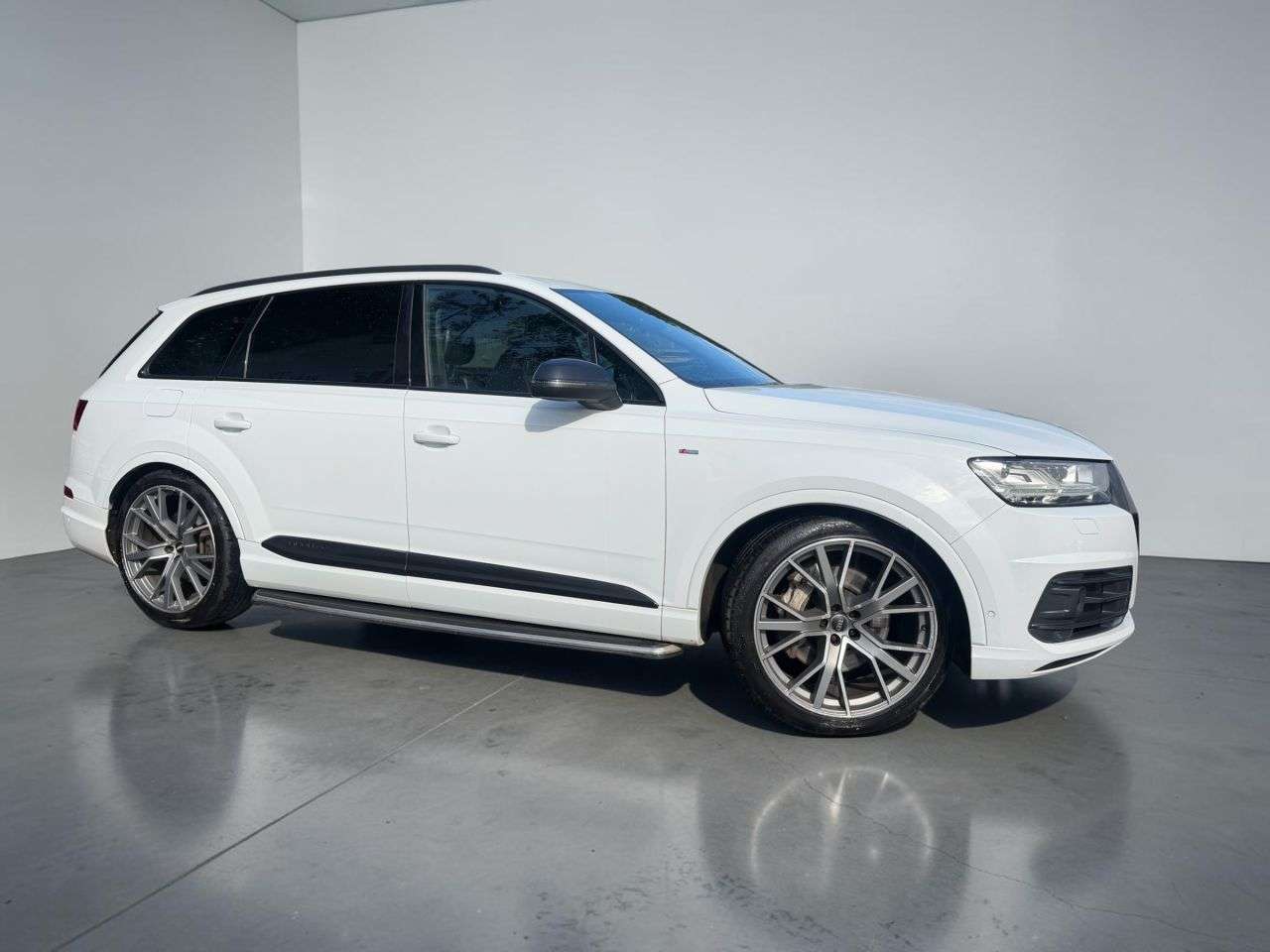 A 2019 AUDI Q7 3.0 TDI V6 50 Vorsprung SUV 5dr Diesel Tiptronic quattro Euro 6 (s/s) (286 A 2019 AUDI Q7 3.0 TDI V6 50 Vorsprung SUV 5dr Diesel Tiptronic quattro Euro 6 (s/s) (286