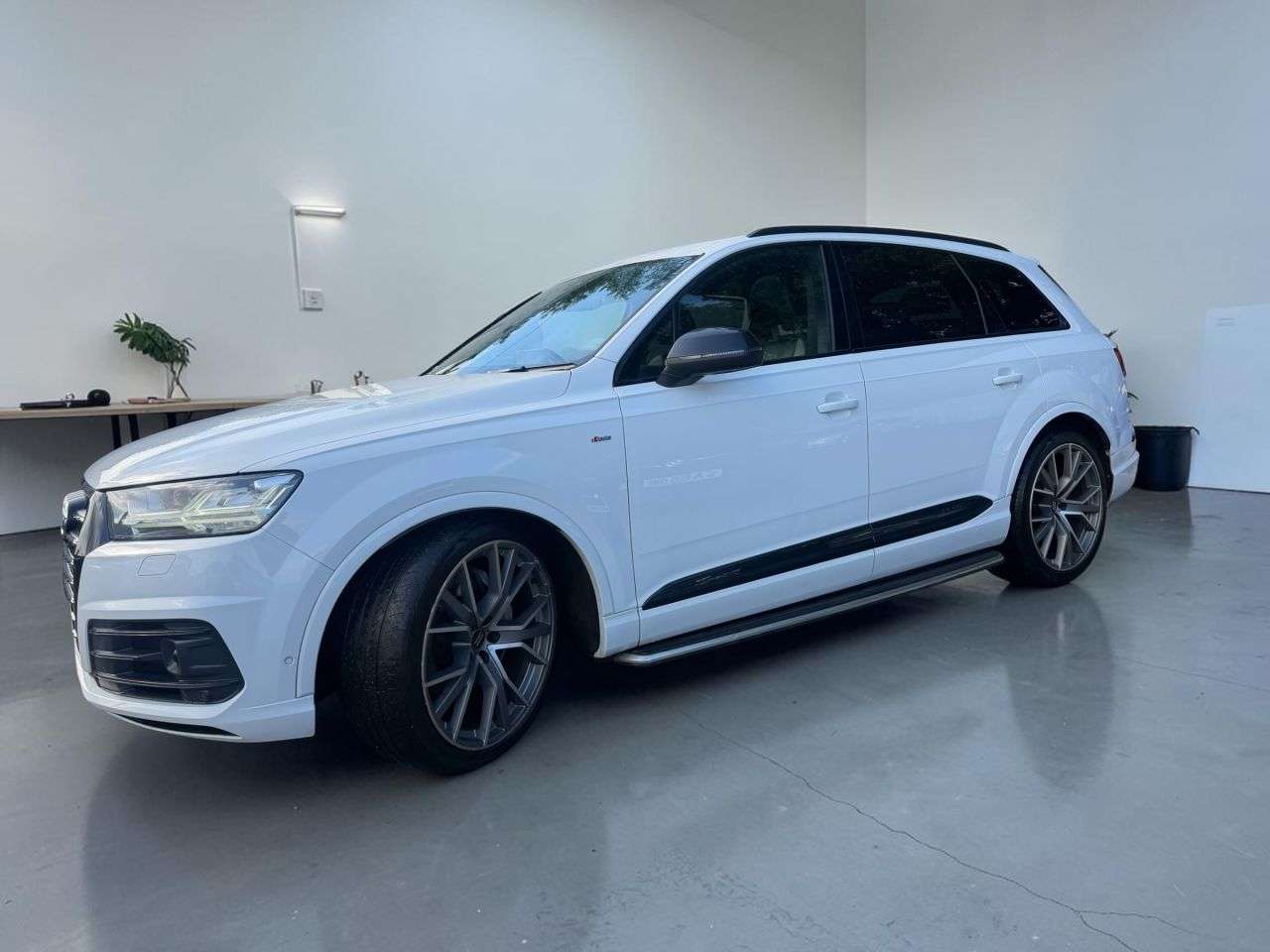 A 2019 AUDI Q7 3.0 TDI V6 50 Vorsprung SUV 5dr Diesel Tiptronic quattro Euro 6 (s/s) (286 A 2019 AUDI Q7 3.0 TDI V6 50 Vorsprung SUV 5dr Diesel Tiptronic quattro Euro 6 (s/s) (286