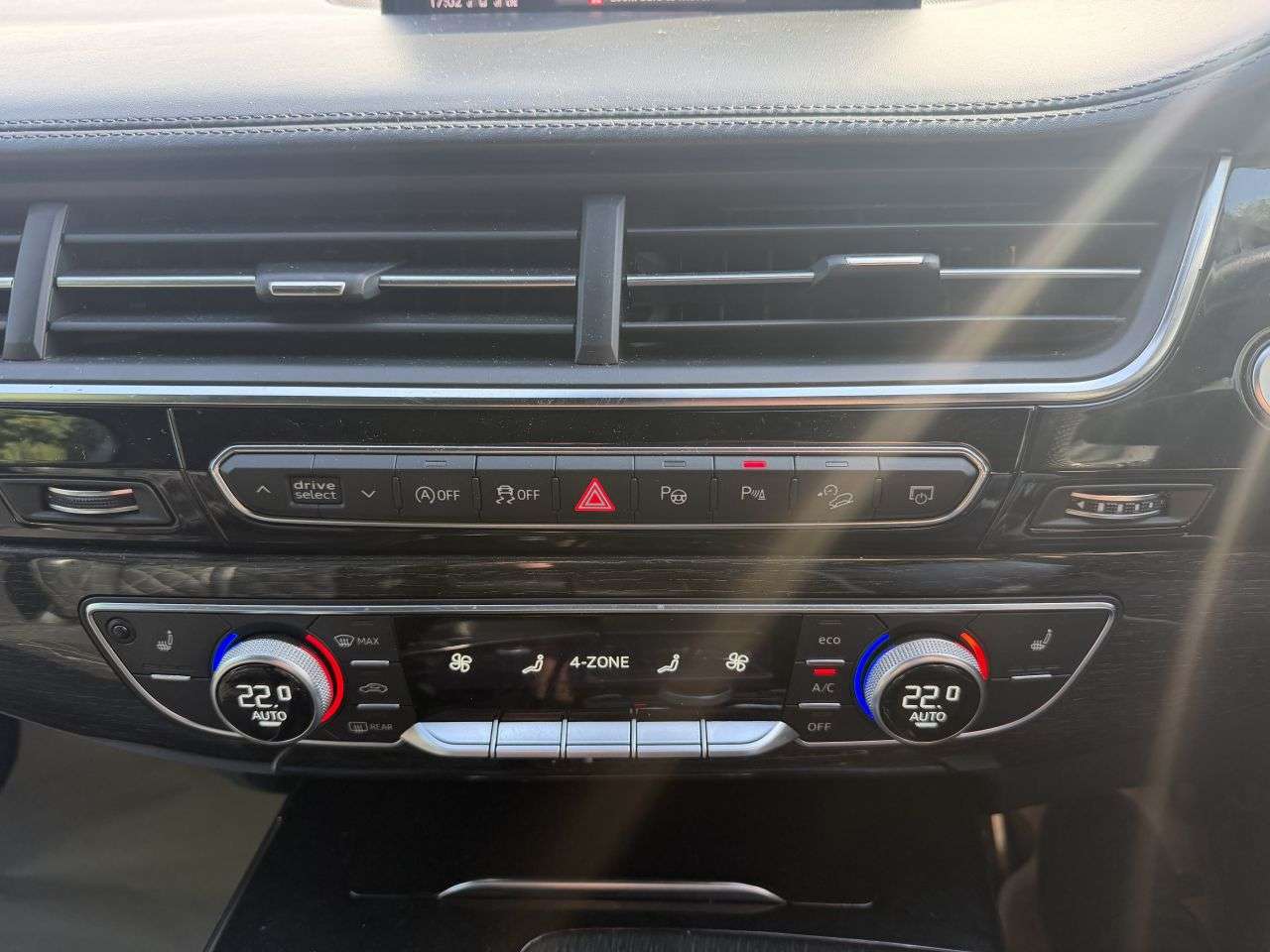 2019 AUDI Q7 2019 AUDI Q7