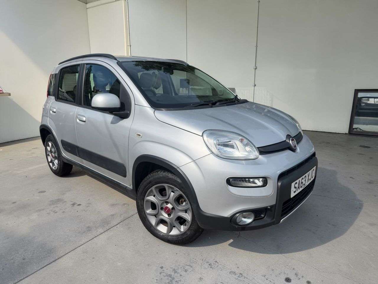 A 2013 FIAT PANDA 1.3 MultiJet 4x4 Hatchback 5dr Diesel Manual Euro 5 (s/s) (75 bhp) *** DIES A 2013 FIAT PANDA 1.3 MultiJet 4x4 Hatchback 5dr Diesel Manual Euro 5 (s/s) (75 bhp) *** DIES
