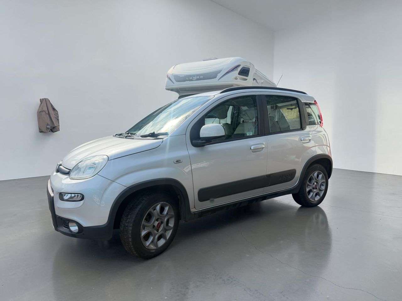 A 2013 FIAT PANDA 1.3 MultiJet 4x4 Hatchback 5dr Diesel Manual Euro 5 (s/s) (75 bhp) *** DIES A 2013 FIAT PANDA 1.3 MultiJet 4x4 Hatchback 5dr Diesel Manual Euro 5 (s/s) (75 bhp) *** DIES