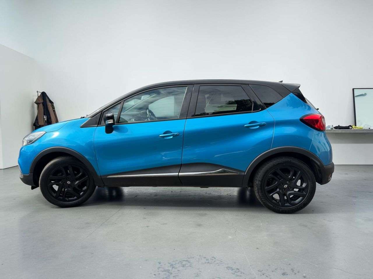 A 2015 RENAULT CAPTUR 1.5 dCi ENERGY Dynamique S MediaNav SUV 5dr Diesel Manual Euro 5 (s/s) (90 A 2015 RENAULT CAPTUR 1.5 dCi ENERGY Dynamique S MediaNav SUV 5dr Diesel Manual Euro 5 (s/s) (90