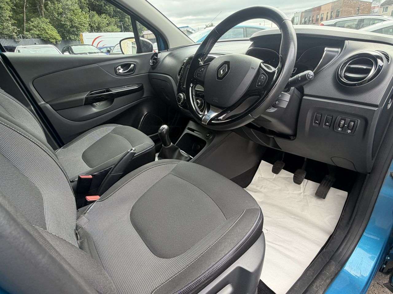 2015 RENAULT CAPTUR 2015 RENAULT CAPTUR