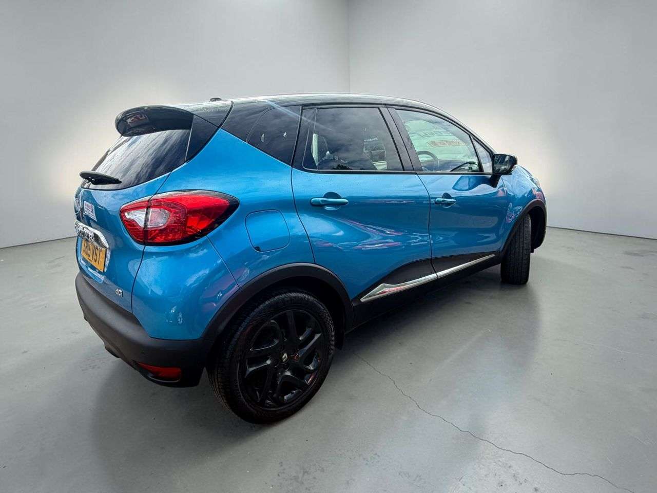 A 2015 RENAULT CAPTUR 1.5 dCi ENERGY Dynamique S MediaNav SUV 5dr Diesel Manual Euro 5 (s/s) (90 A 2015 RENAULT CAPTUR 1.5 dCi ENERGY Dynamique S MediaNav SUV 5dr Diesel Manual Euro 5 (s/s) (90