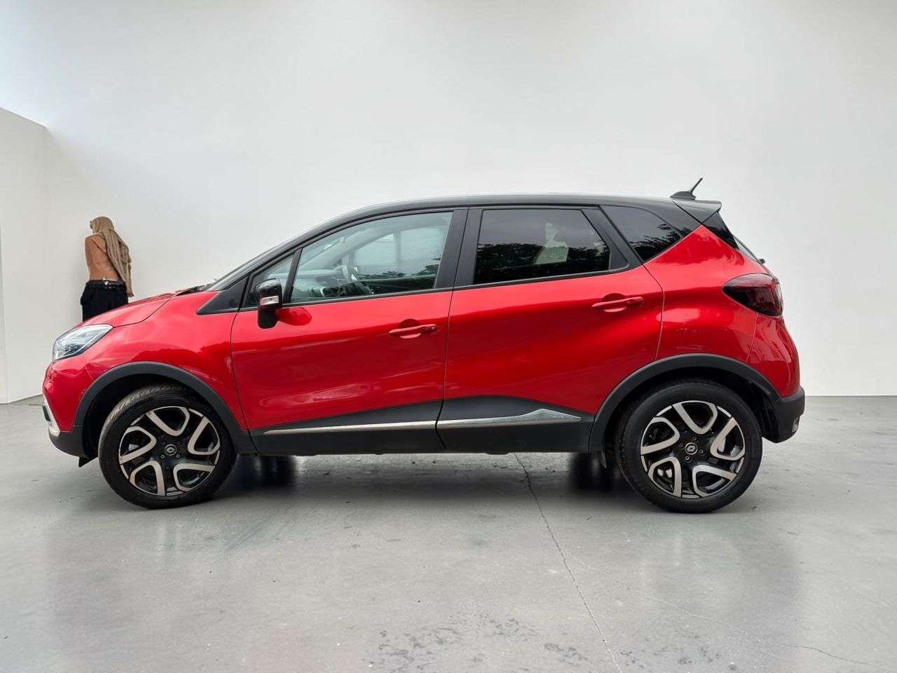 A 2019 RENAULT CAPTUR 0.9 TCe ENERGY Iconic SUV 5dr Petrol Manual Euro 6 (s/s) (90 ps) *FLAME RED A 2019 RENAULT CAPTUR 0.9 TCe ENERGY Iconic SUV 5dr Petrol Manual Euro 6 (s/s) (90 ps) *FLAME RED