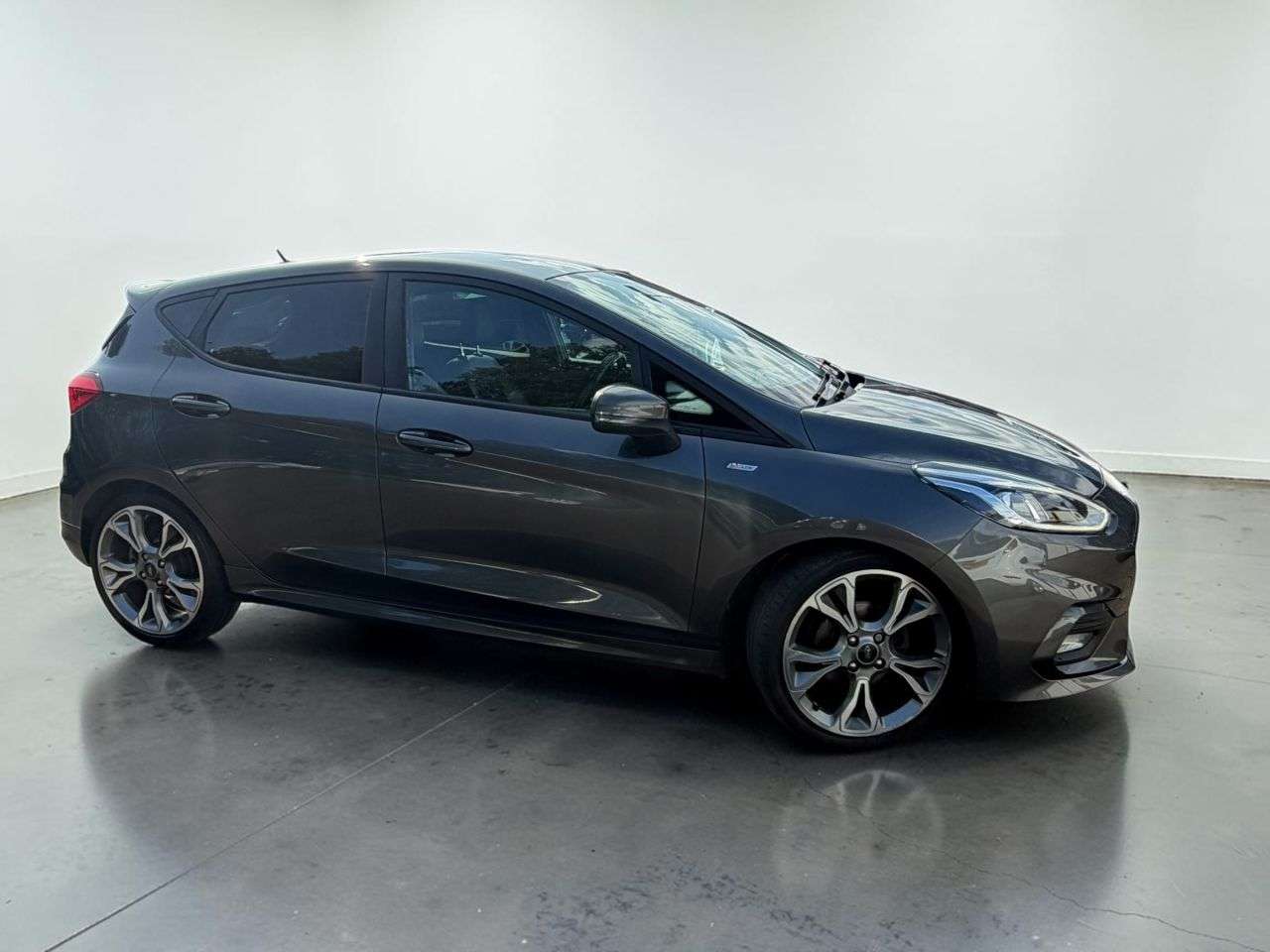 A 2019 FORD FIESTA 1.0T EcoBoost GPF ST-Line X Hatchback 5dr Petrol Manual Euro 6 (s/s) (125 p A 2019 FORD FIESTA 1.0T EcoBoost GPF ST-Line X Hatchback 5dr Petrol Manual Euro 6 (s/s) (125 p
