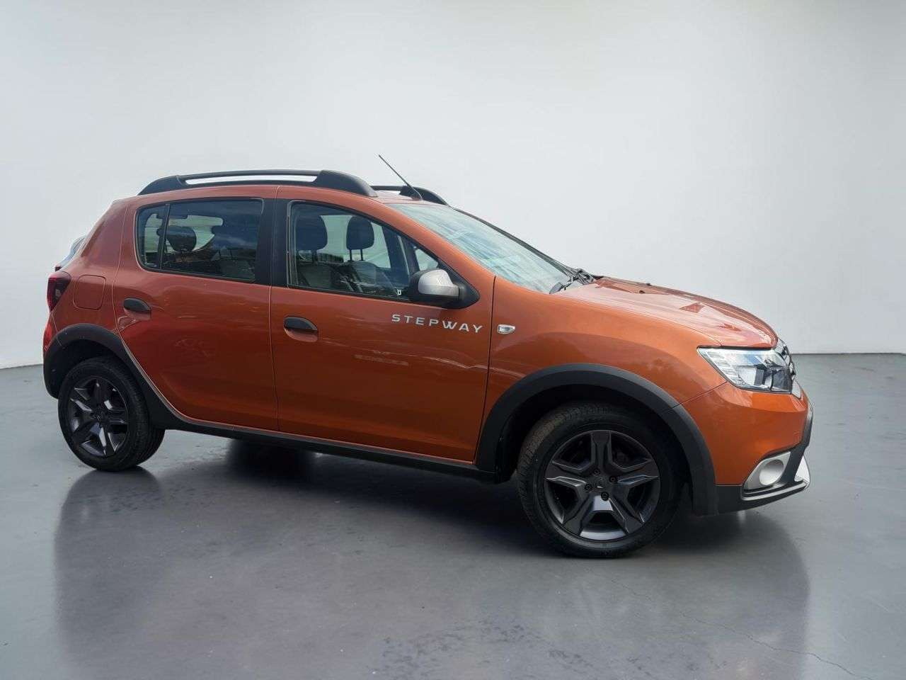 A 2017 DACIA SANDERO STEPWAY 0.9 TCe SE Summit Hatchback 5dr Petrol Manual Euro 6 (s/s) (90 ps) *** ONLY A 2017 DACIA SANDERO STEPWAY 0.9 TCe SE Summit Hatchback 5dr Petrol Manual Euro 6 (s/s) (90 ps) *** ONLY