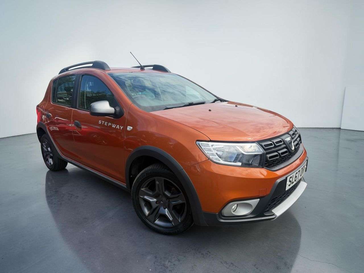 A 2017 DACIA SANDERO STEPWAY 0.9 TCe SE Summit Hatchback 5dr Petrol Manual Euro 6 (s/s) (90 ps) *** ONLY A 2017 DACIA SANDERO STEPWAY 0.9 TCe SE Summit Hatchback 5dr Petrol Manual Euro 6 (s/s) (90 ps) *** ONLY