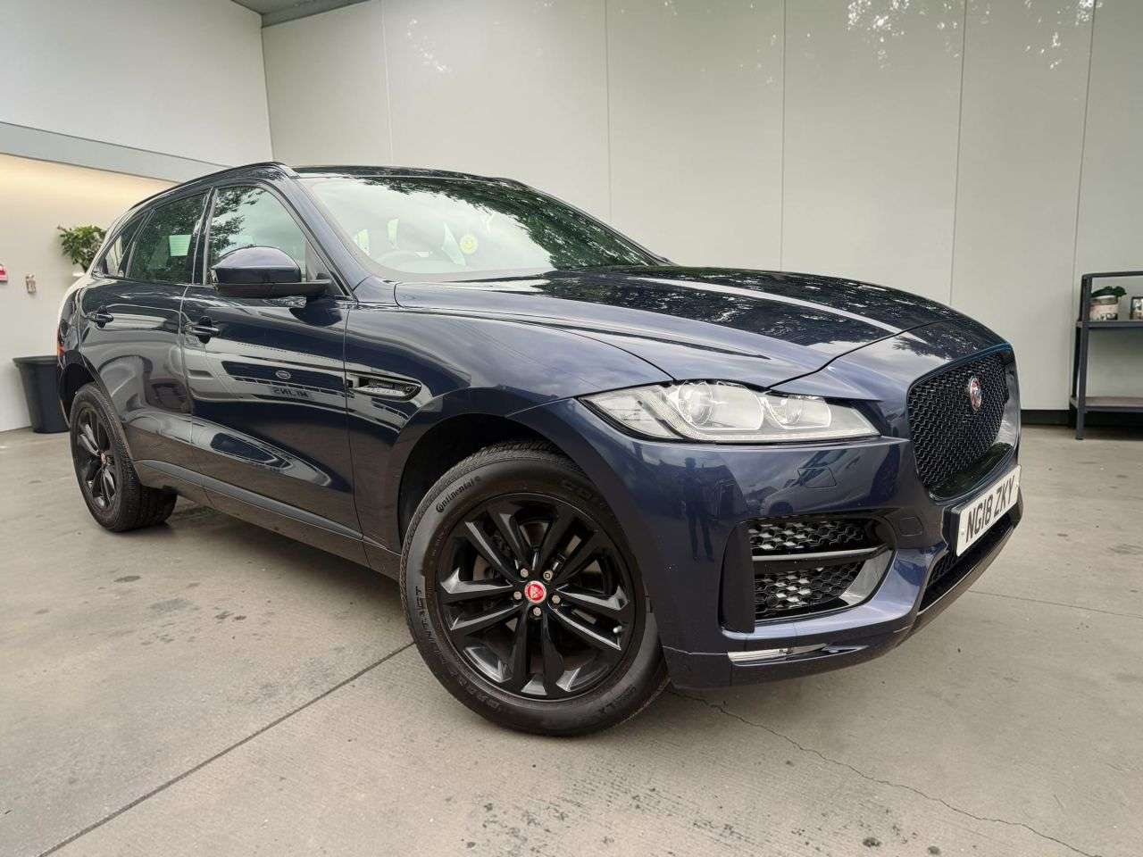 A 2018 JAGUAR F-PACE 2.0 D240 R-Sport SUV 5dr Diesel Auto AWD Euro 6 (s/s) (240 ps) ** MEDIA, NA A 2018 JAGUAR F-PACE 2.0 D240 R-Sport SUV 5dr Diesel Auto AWD Euro 6 (s/s) (240 ps) ** MEDIA, NA