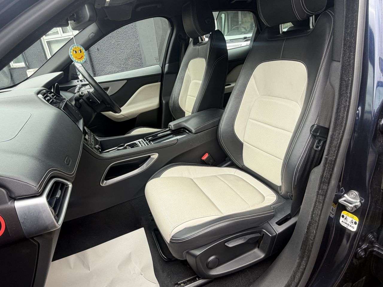 2018 JAGUAR F-PACE 2018 JAGUAR F-PACE