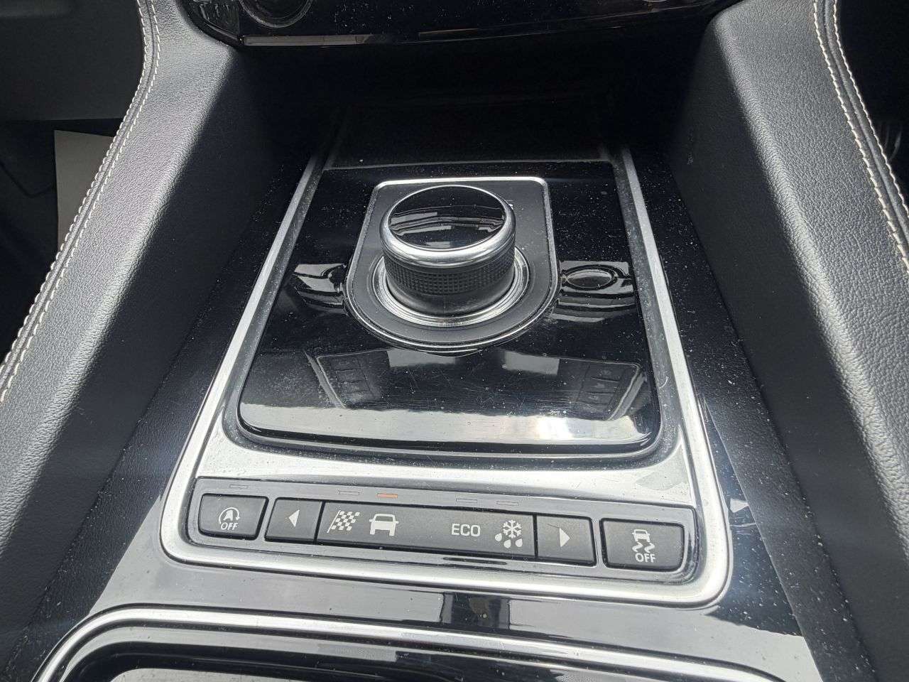 2018 JAGUAR F-PACE 2018 JAGUAR F-PACE